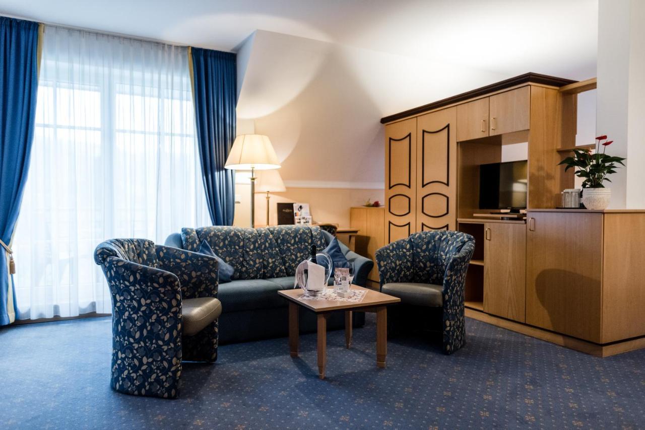Akzent Hotel Bayerwald-Residenz Нойкирхен Экстерьер фото