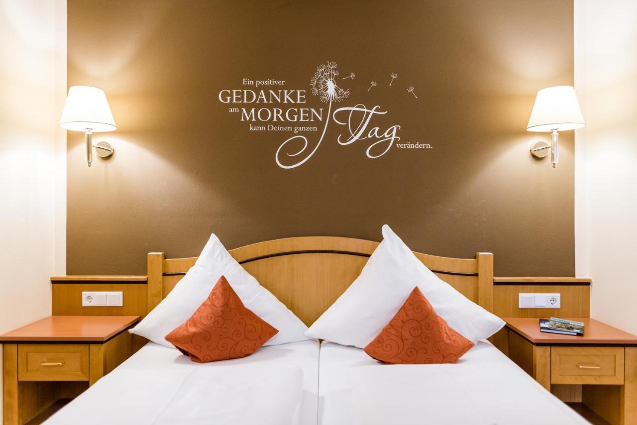 Akzent Hotel Bayerwald-Residenz Нойкирхен Экстерьер фото