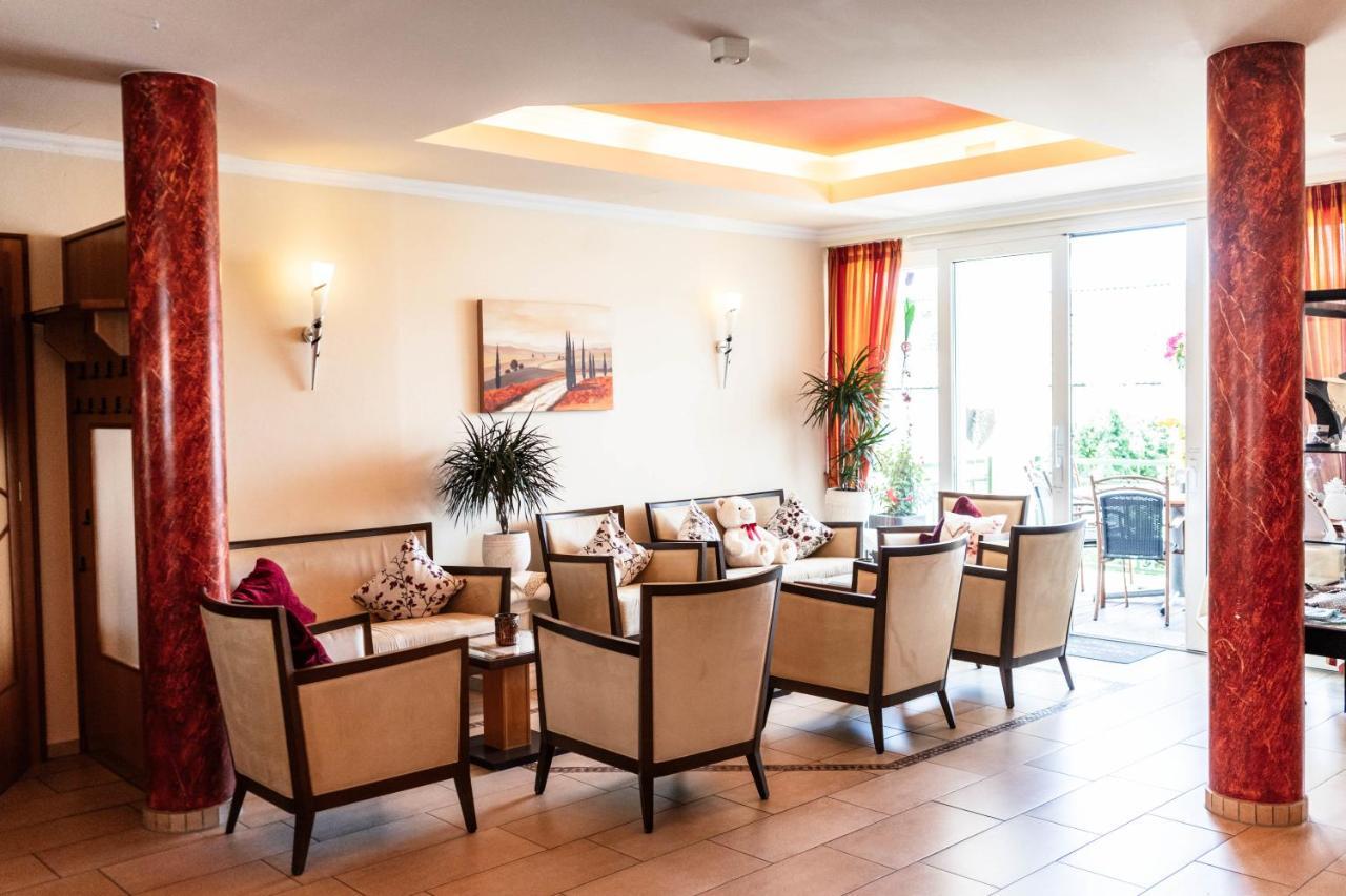 Akzent Hotel Bayerwald-Residenz Нойкирхен Экстерьер фото