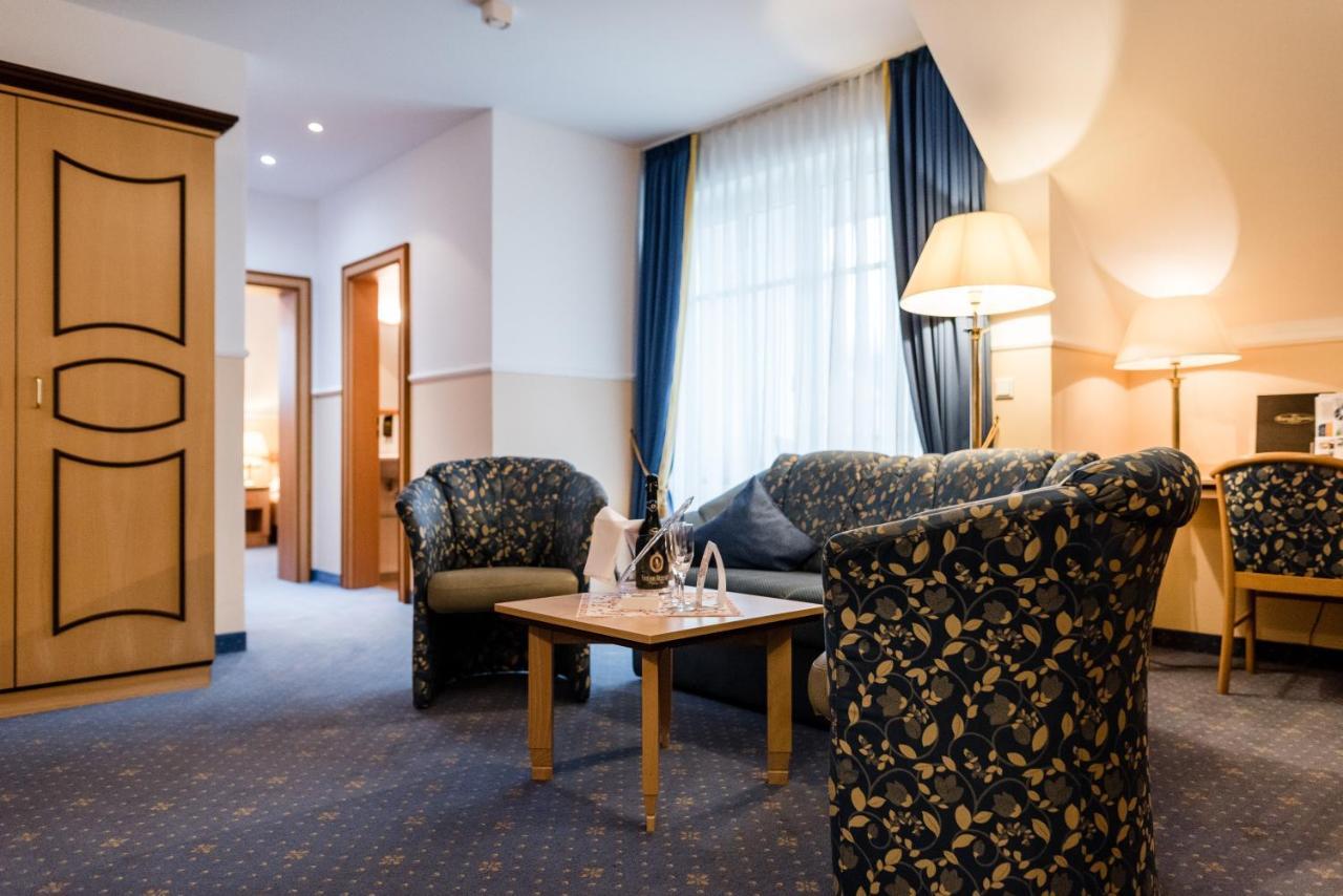 Akzent Hotel Bayerwald-Residenz Нойкирхен Экстерьер фото