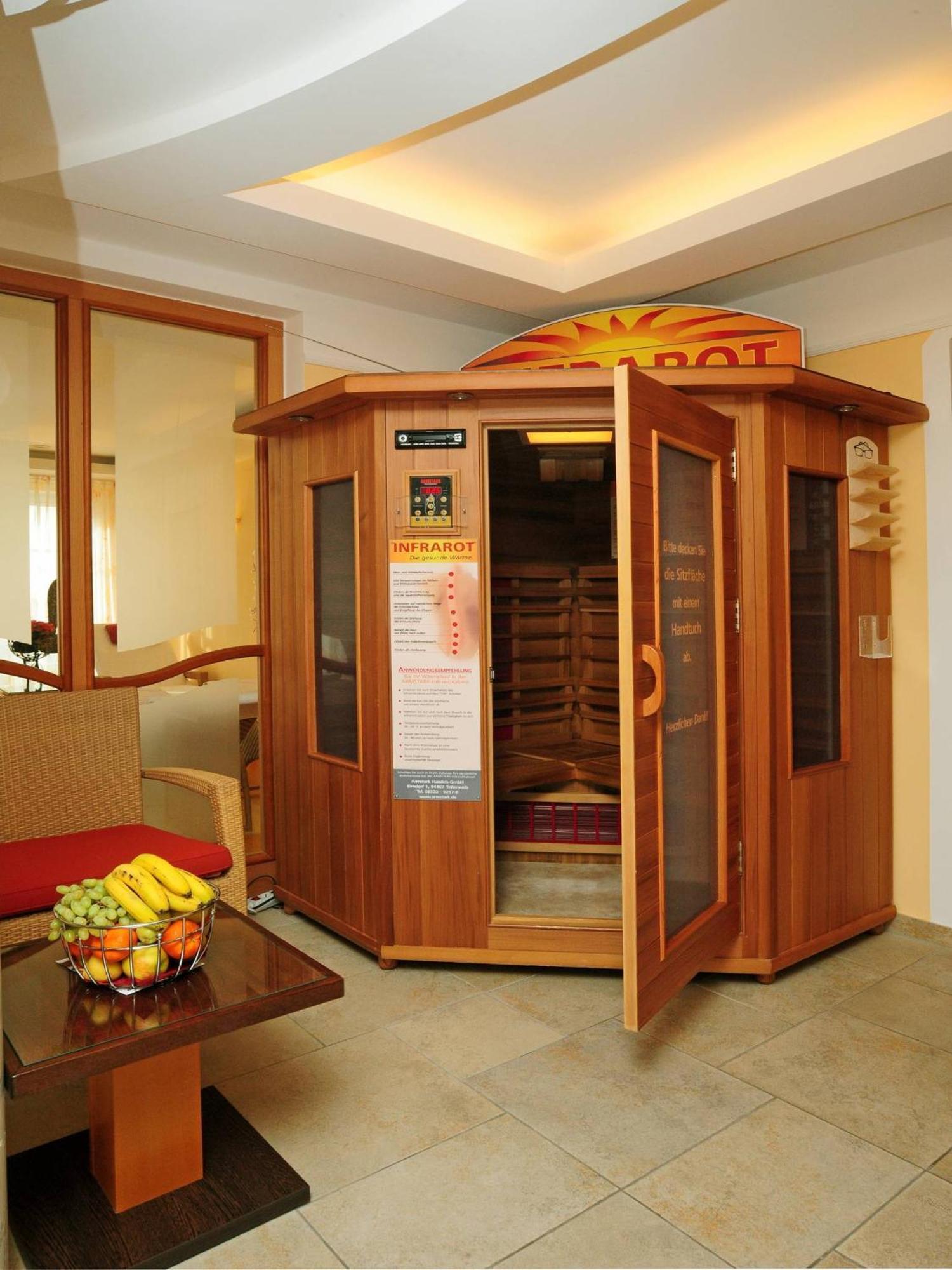 Akzent Hotel Bayerwald-Residenz Нойкирхен Экстерьер фото