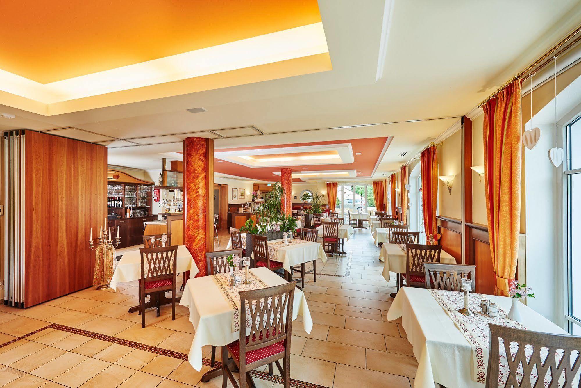 Akzent Hotel Bayerwald-Residenz Нойкирхен Экстерьер фото