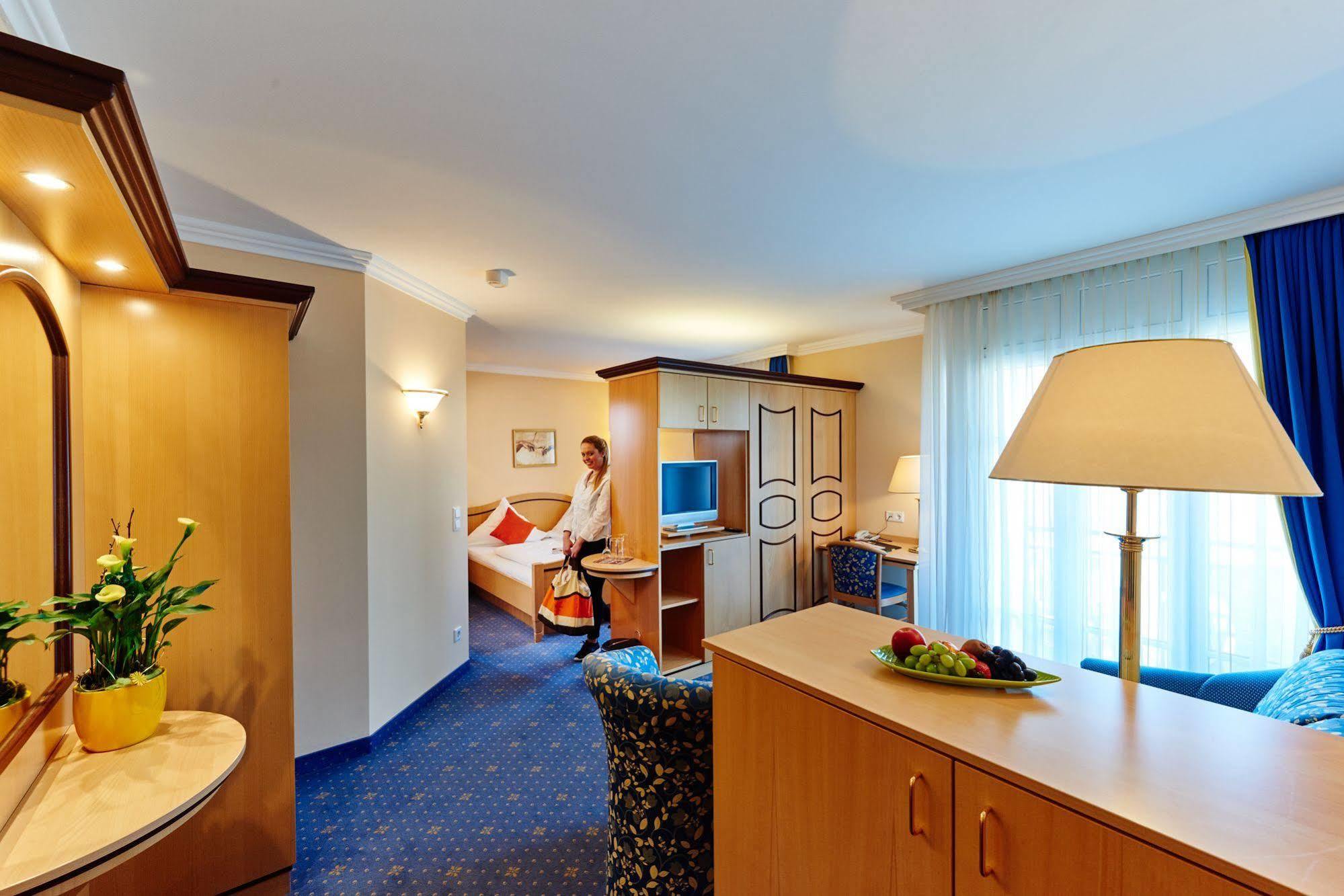 Akzent Hotel Bayerwald-Residenz Нойкирхен Экстерьер фото